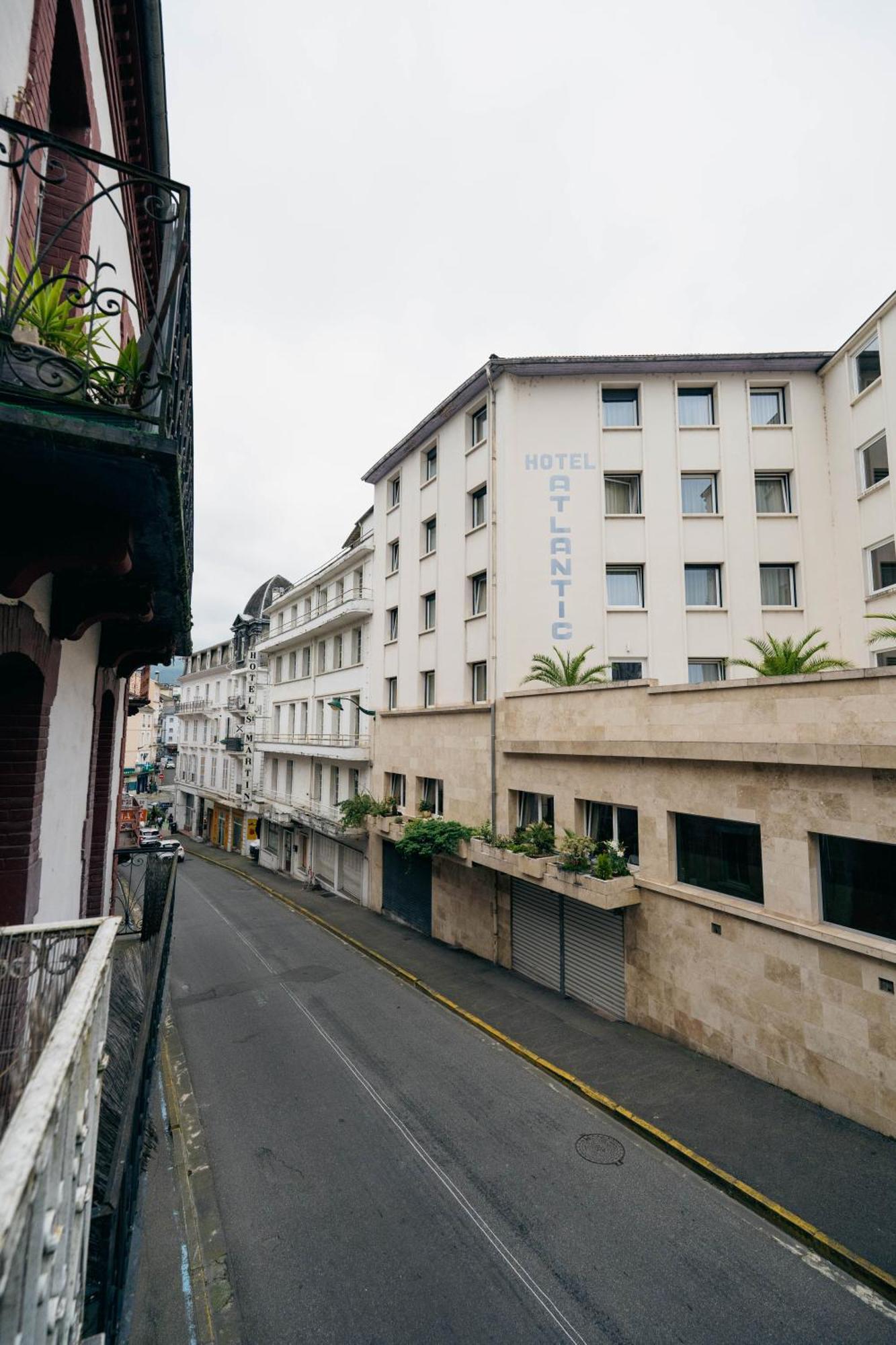 Le Sejour Cine-Proche Du Centre-Wifi-Parking Apartment Lourdes Ngoại thất bức ảnh