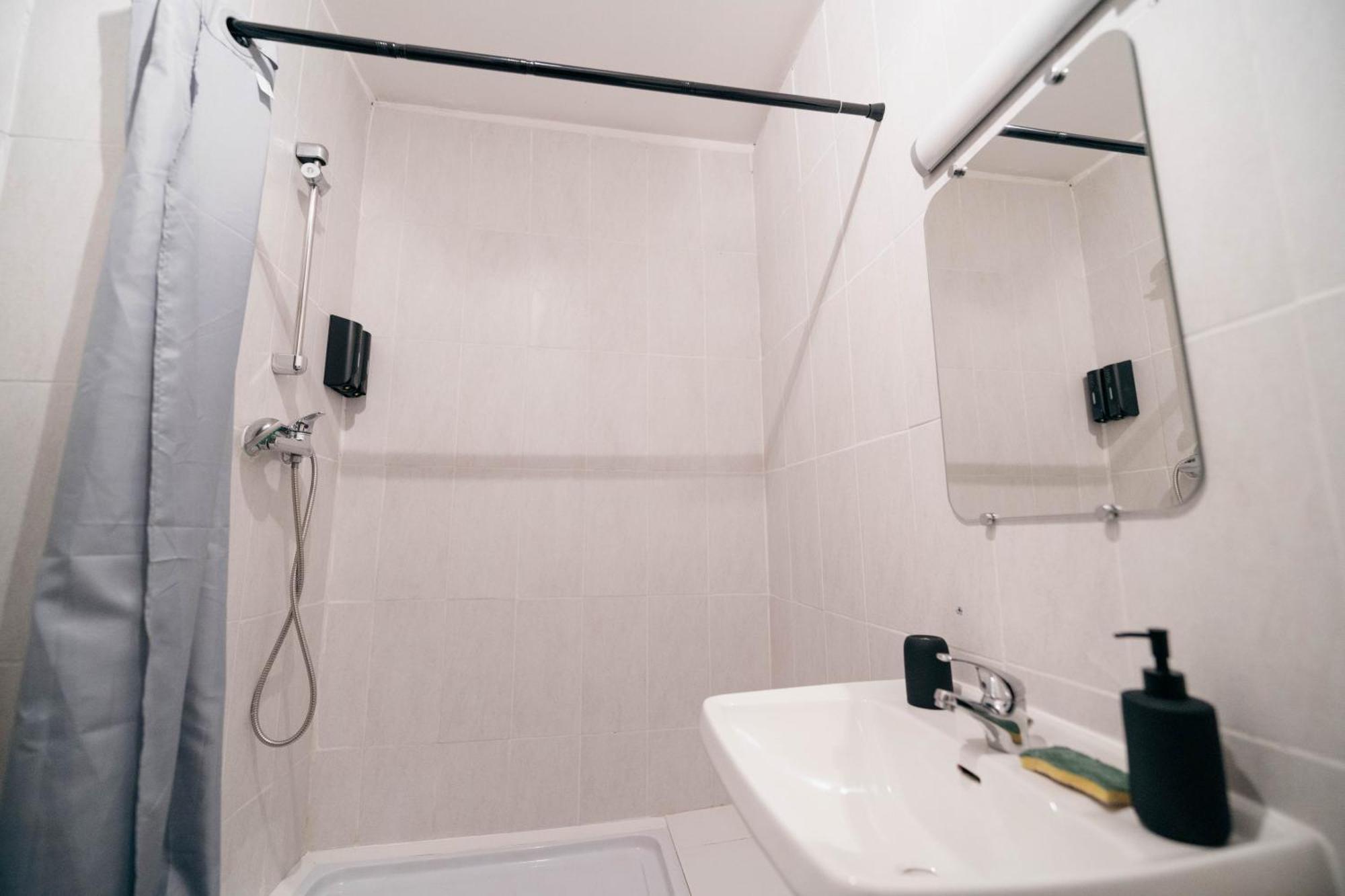 Le Sejour Cine-Proche Du Centre-Wifi-Parking Apartment Lourdes Ngoại thất bức ảnh