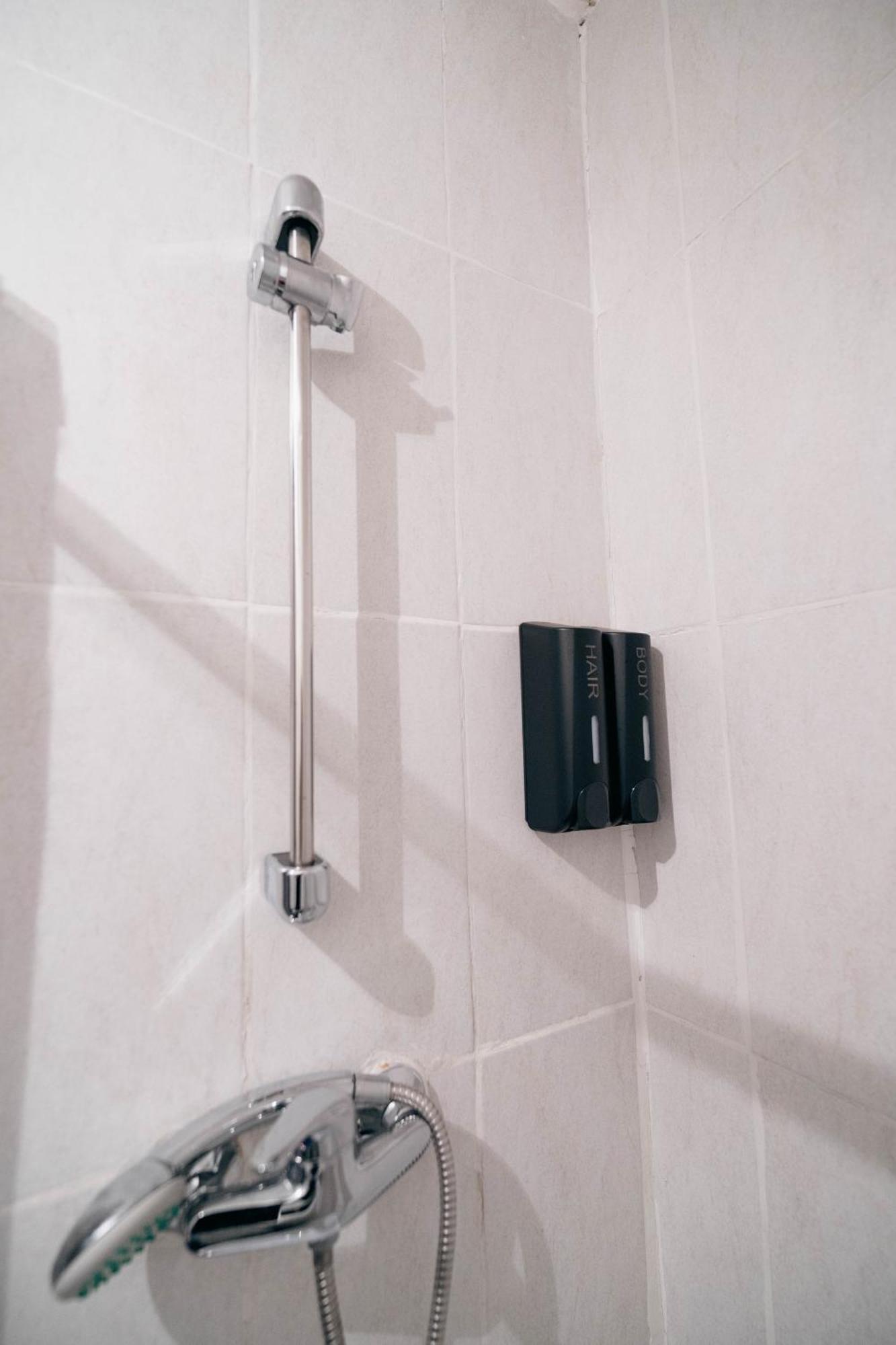 Le Sejour Cine-Proche Du Centre-Wifi-Parking Apartment Lourdes Ngoại thất bức ảnh